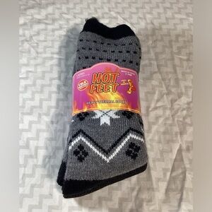 Hot Feet Grey Patterned and Black 2 Pack Women’s Thermal Socks
